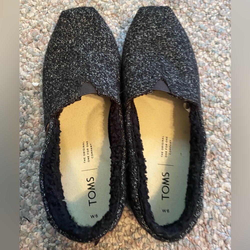 Tom’s Night Owl Slip On Alpargata Shoes Size 6